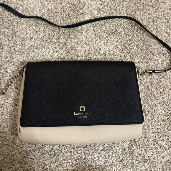 kate spade Handbags - Kate Spade black and beige Crossbody bag